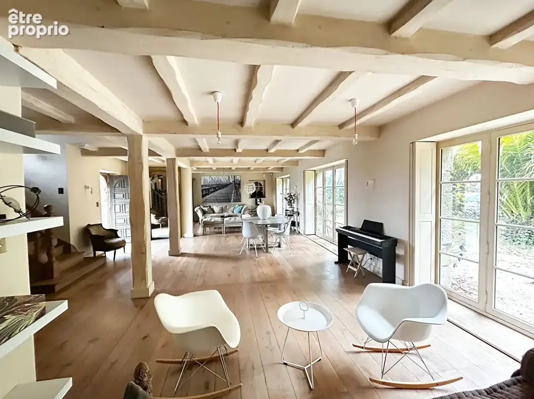 FINISTÈRE: Saint-Pol-de-Léon. Maison de prestige rénovée à 450 m de la plage - photo 4