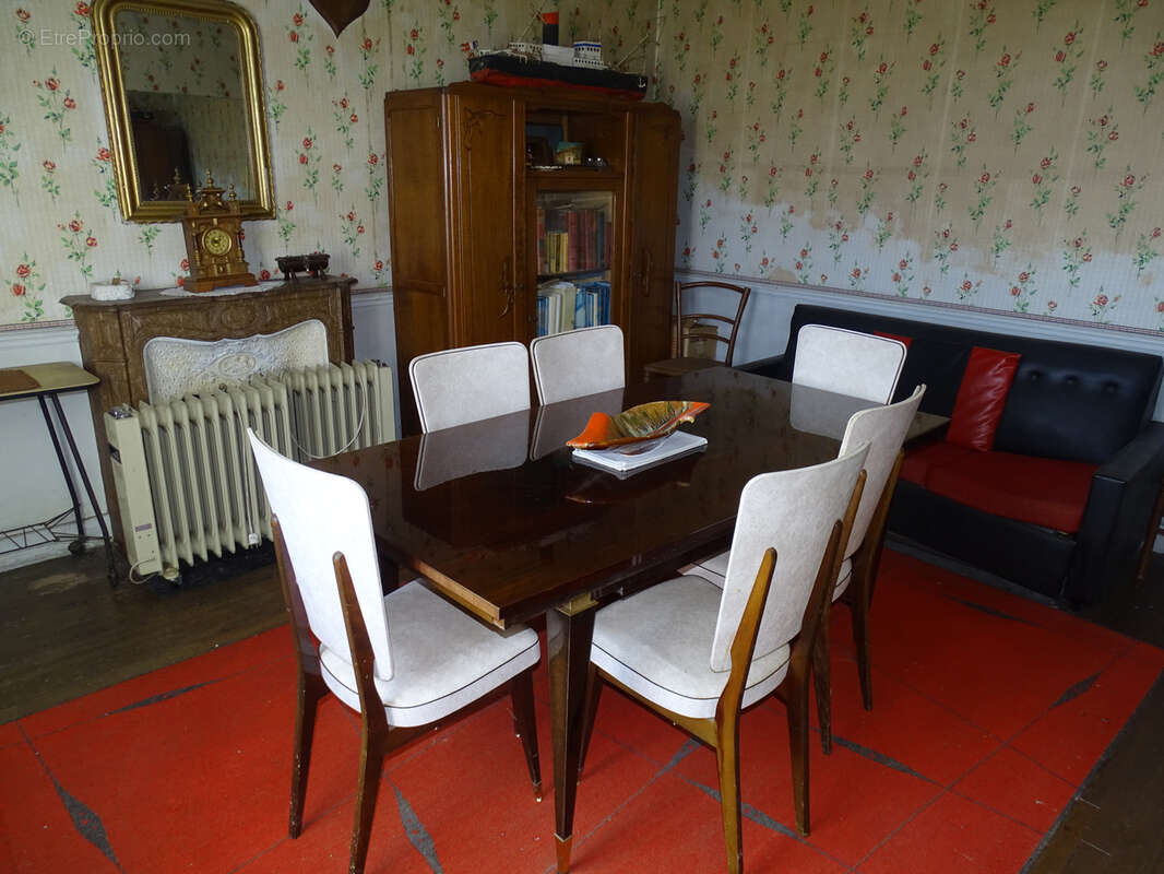 Maison à PLAINES-SAINT-LANGE