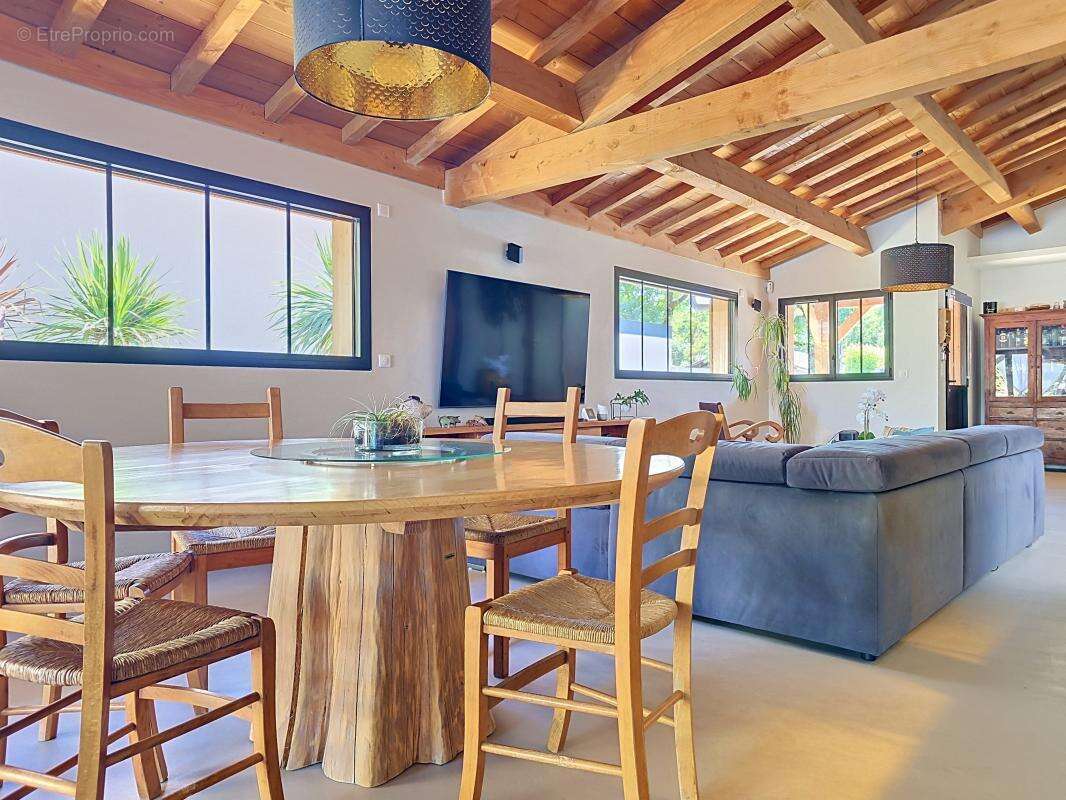 Maison à GUJAN-MESTRAS