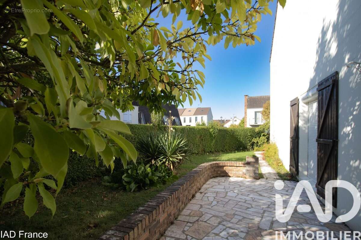 Photo 3 - Maison à ELANCOURT