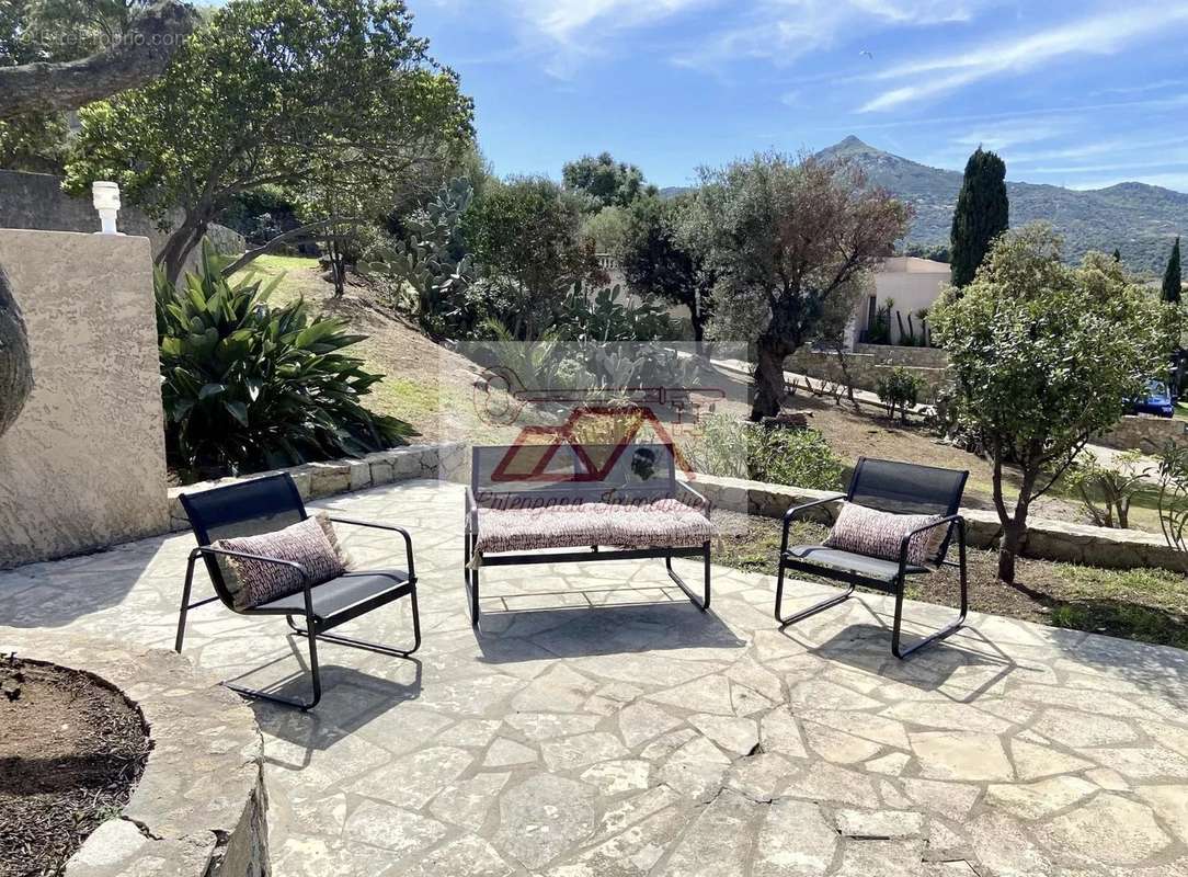 Maison à L'ILE-ROUSSE