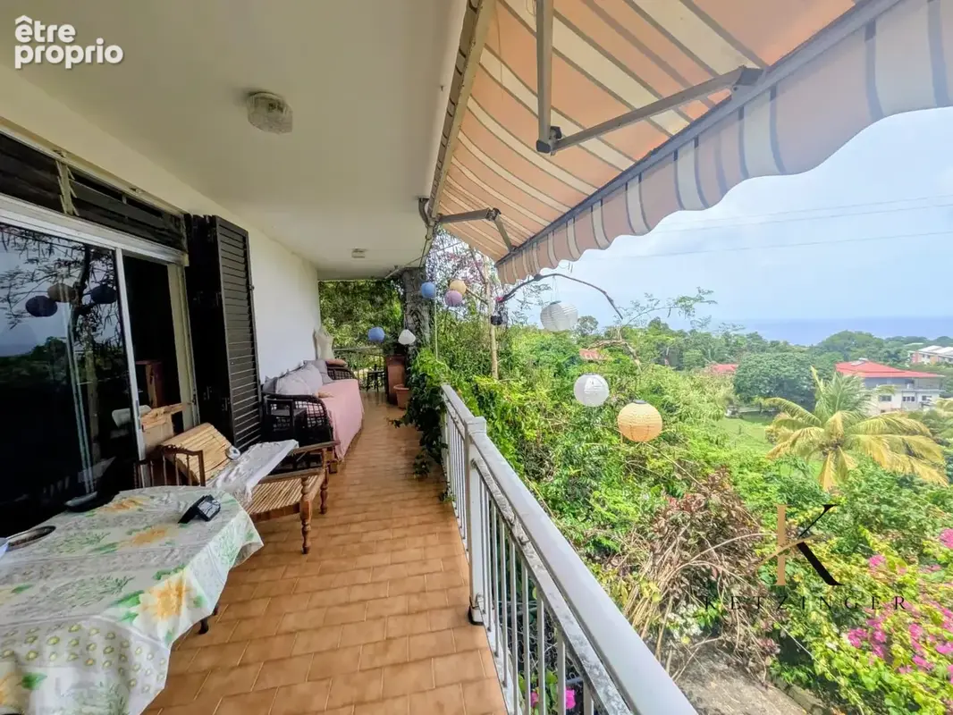 Photo Maison à Saint-Claude au prix de 320 000€