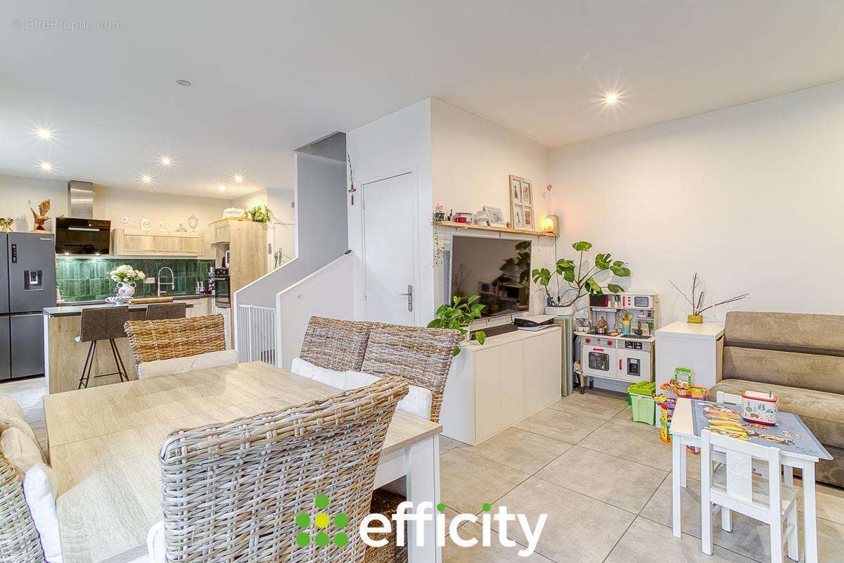 Maison à SAINT-RAMBERT-D'ALBON