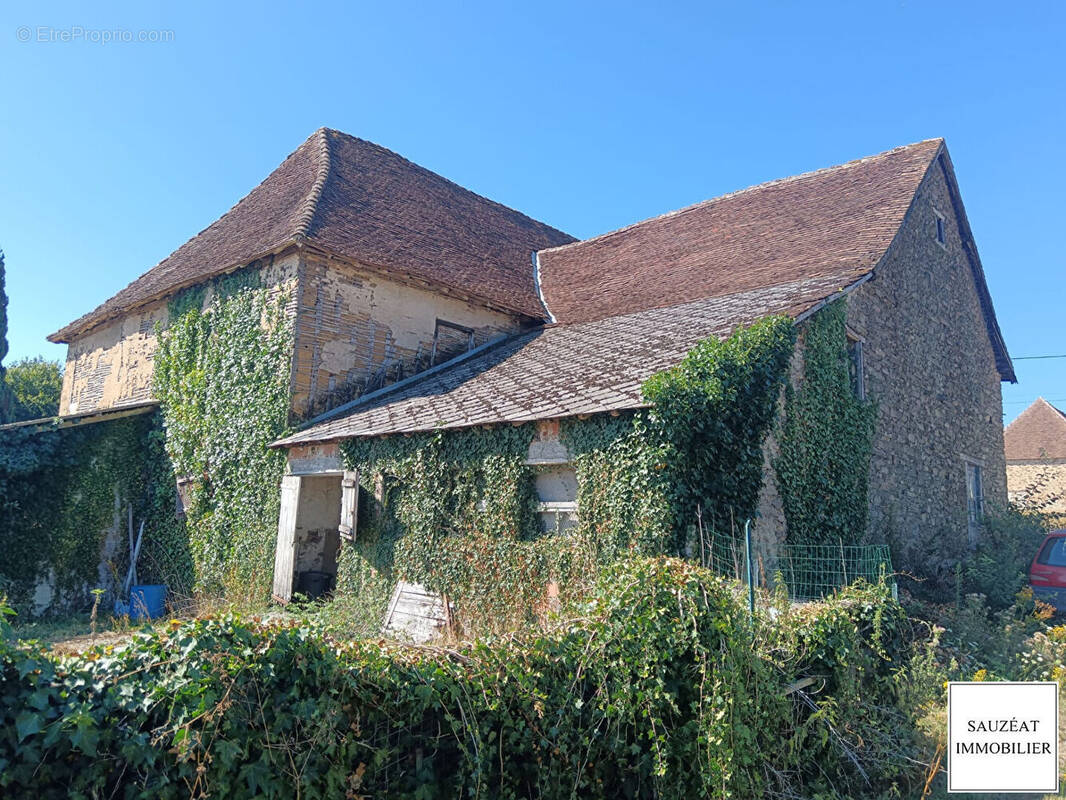 Maison à MAGNAC-BOURG