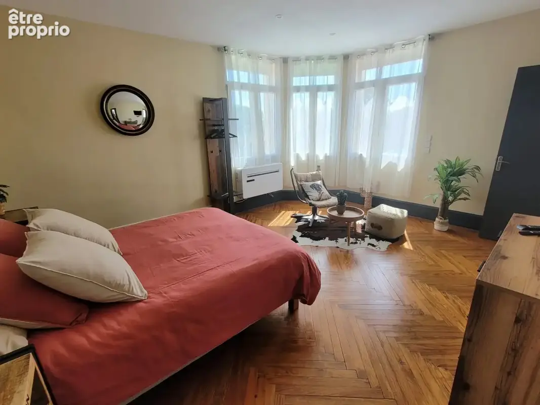 Belle propriété de 286 m² avec gîte et piscine - 10 pièces - 286 m² - photo 19