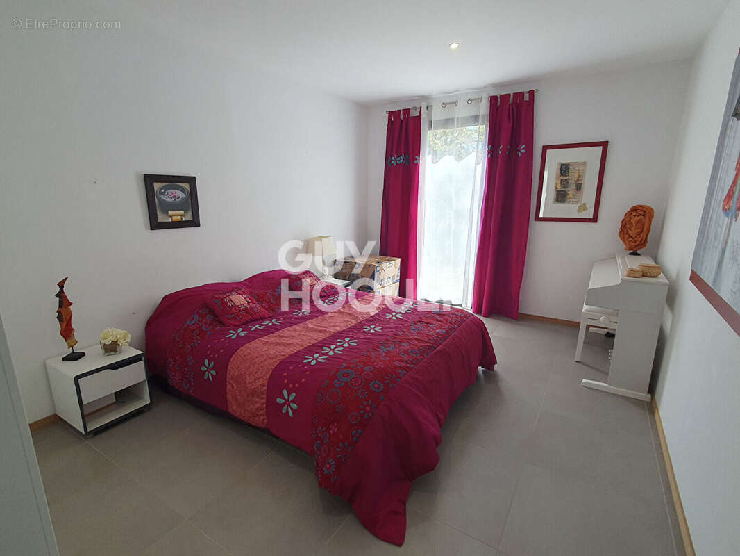 Maison à SAINT-GENIS-LAVAL