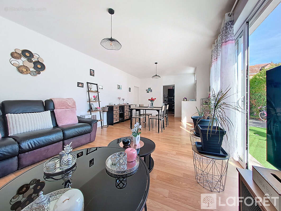 Maison à SAINT-LEZIN