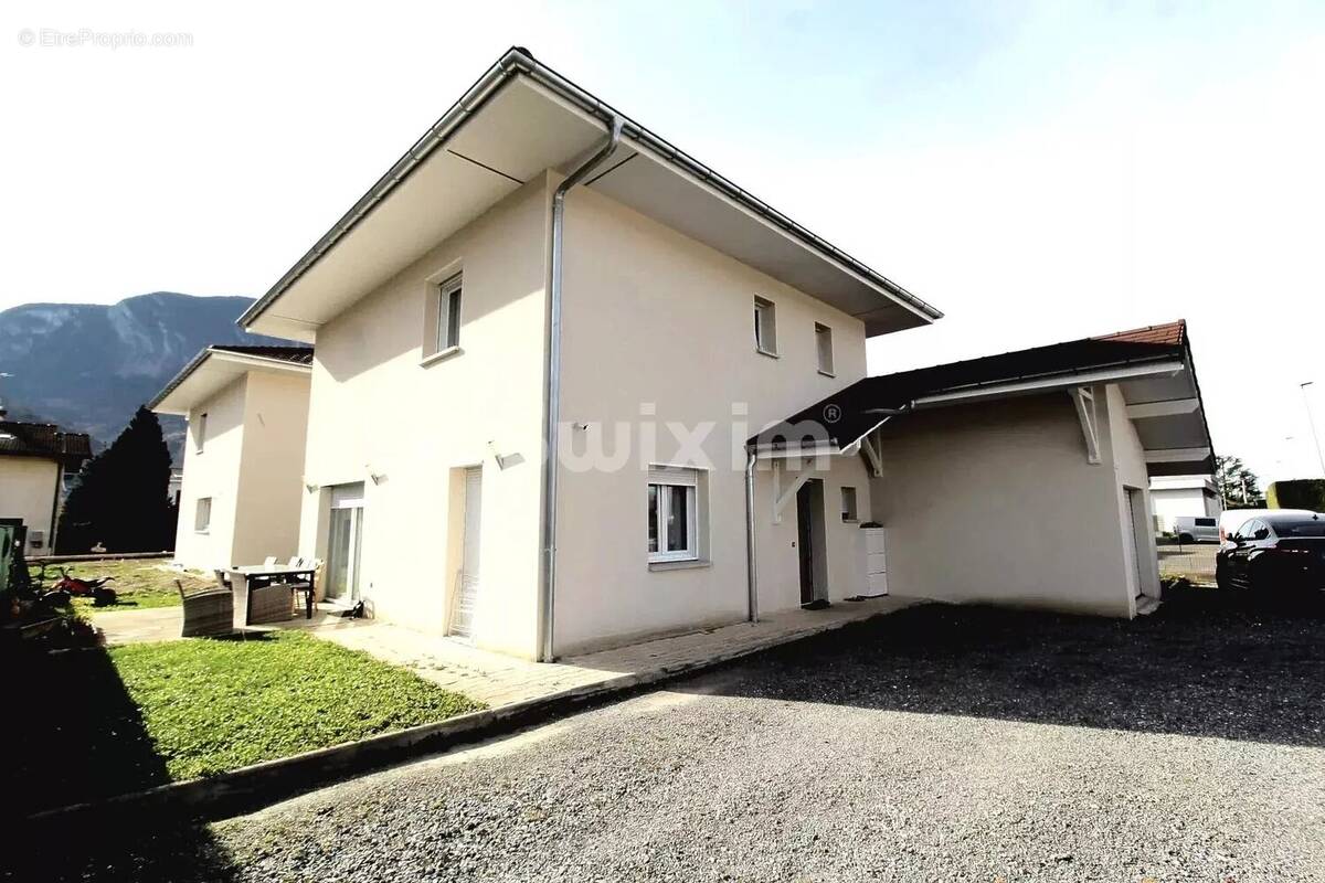 Maison à SCIONZIER