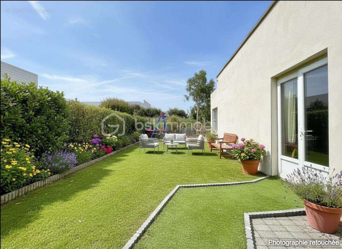 Commerce à COLOMBIERS