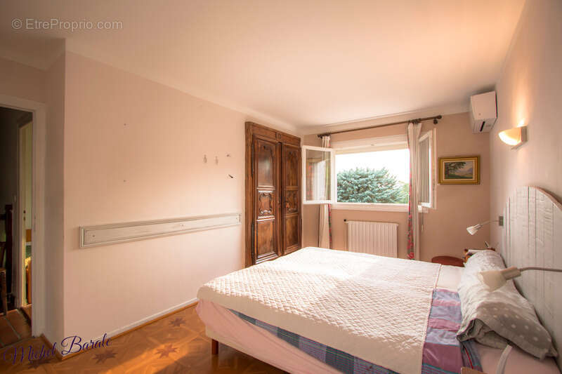 Dpt Rhône (69), à vendre CHAPONNAY maison P6 de 160 m² - Terrain de 1 450,00 m² - photo 13