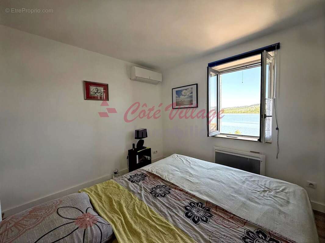 Gruissan – maison de village avec terrasse panoramique sur l'étang et grand garage - photo 7