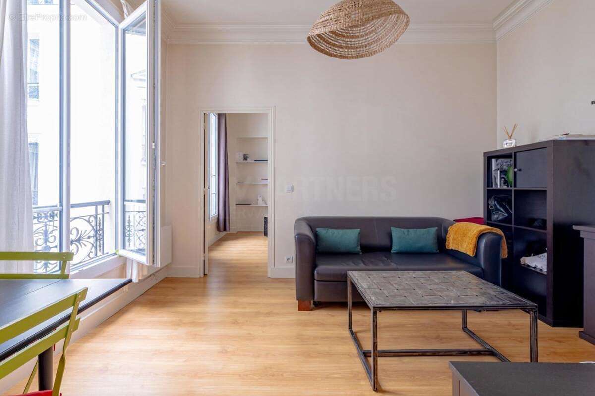 Appartement à PARIS-3E