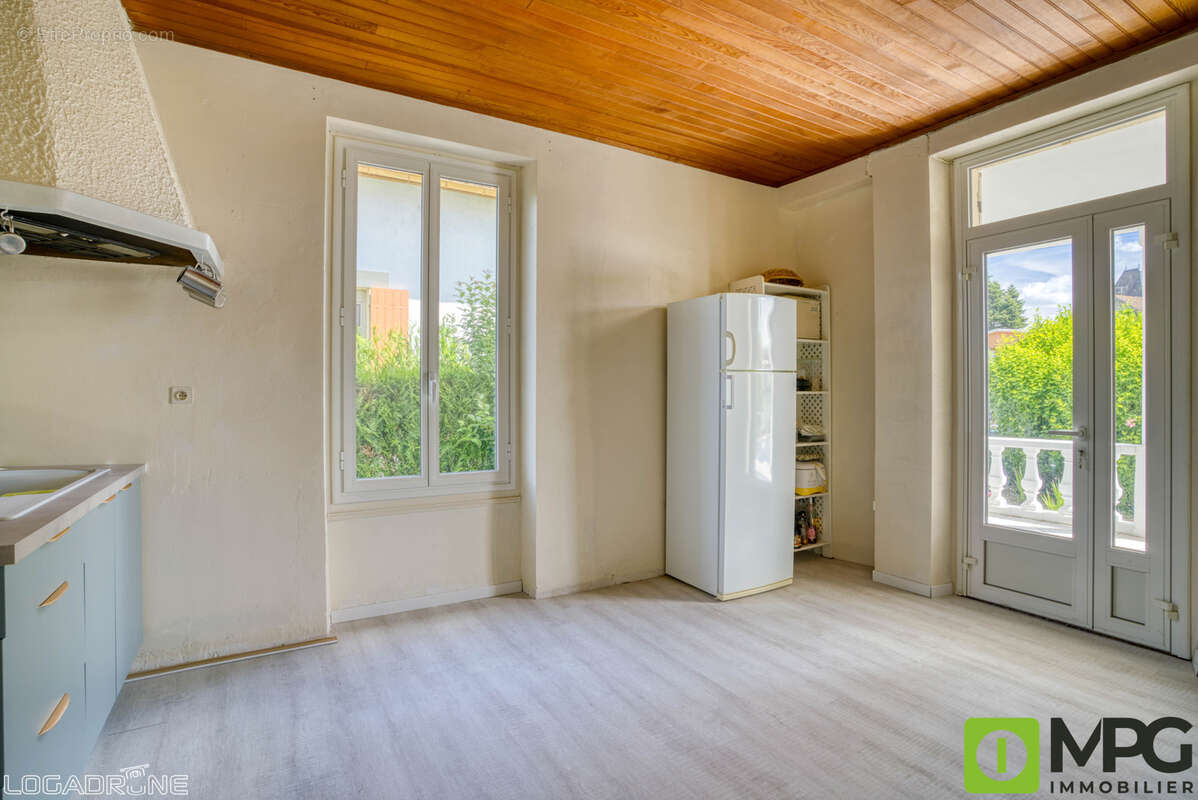 Maison à SAINTE-LIVRADE-SUR-LOT