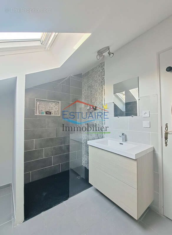 Maison à LA CHAPELLE-SUR-ERDRE