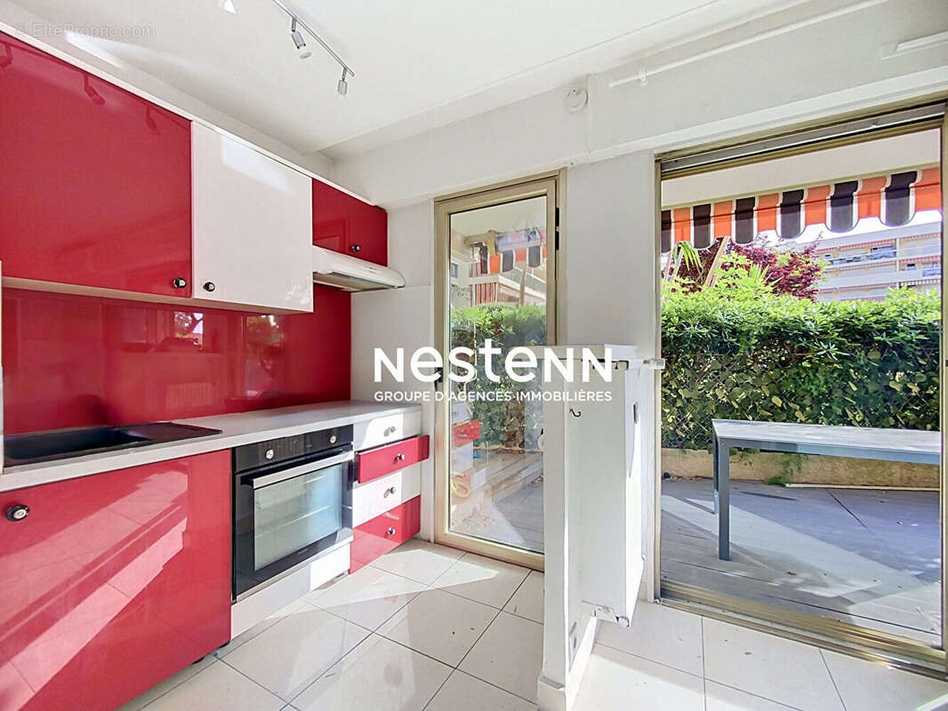 Appartement à VALLAURIS