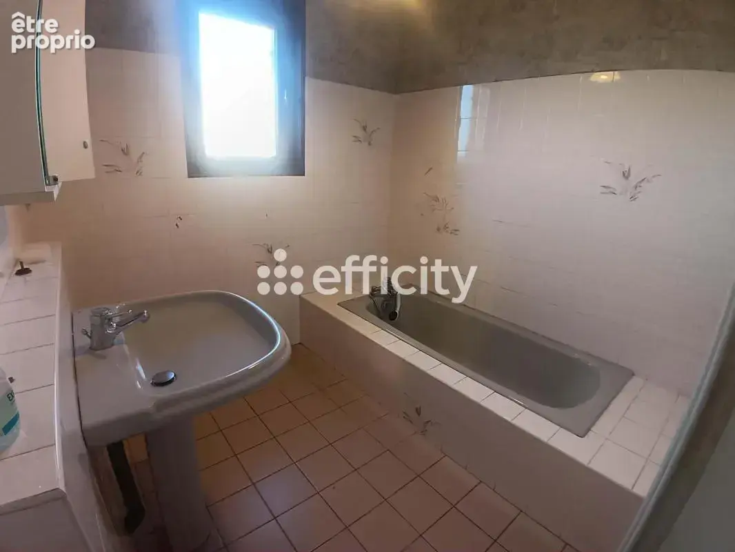 Maison 4 pièces 120 m² à vendre à Feurs (42110) - photo 10