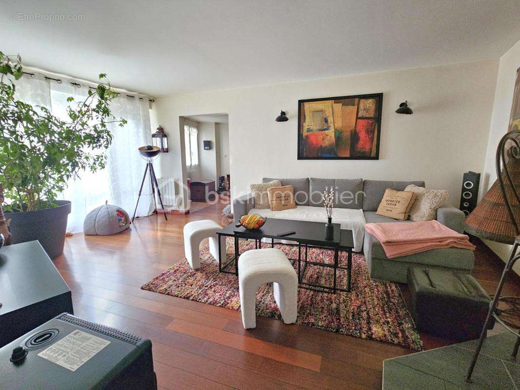Appartement à COUBRON