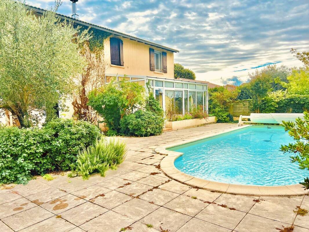 Maison à MOURS-SAINT-EUSEBE