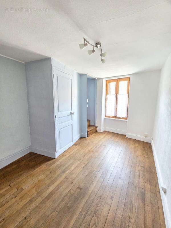 *** exclusivite *** jolie maison de ville au coeur de billom 63160 *** - photo 3
