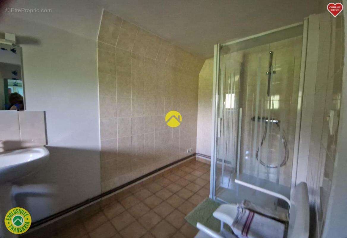 Maison à LA GUERCHE-SUR-L&#039;AUBOIS