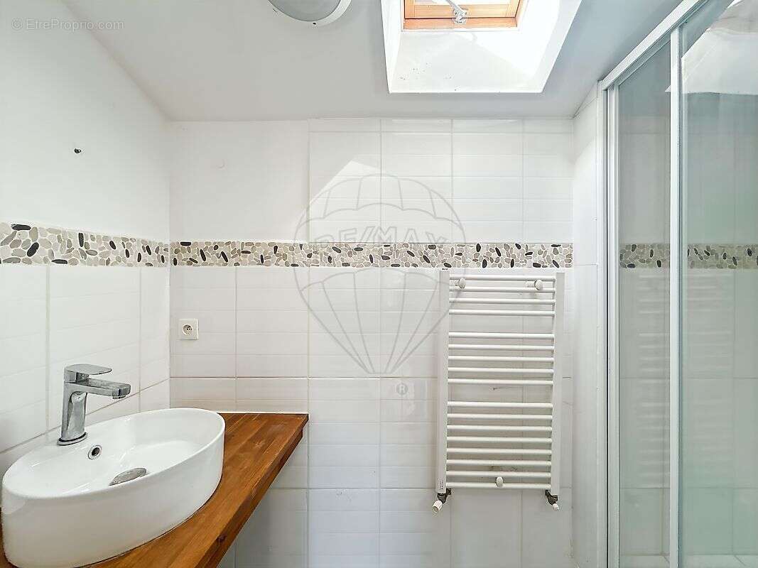 Maison à SAINTE-LUCE-SUR-LOIRE