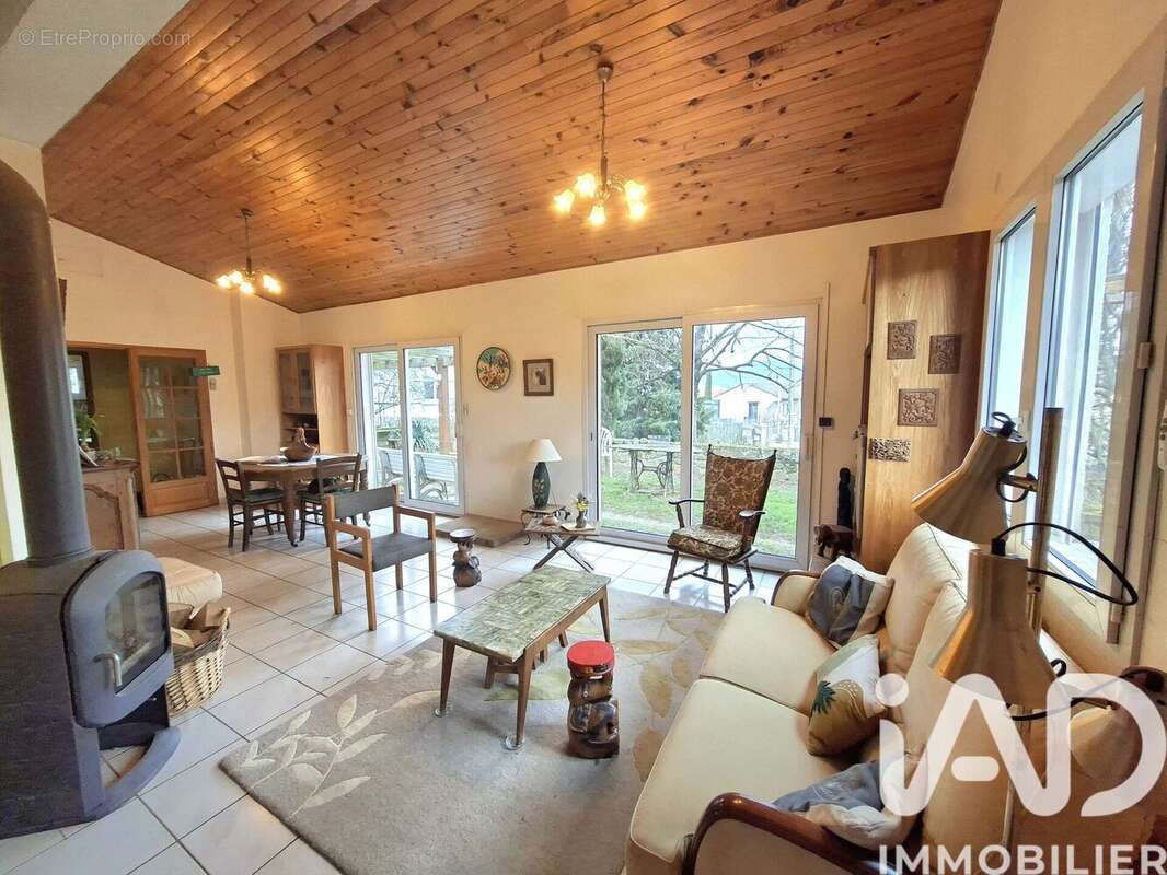 Photo 4 - Maison à DAVEZIEUX