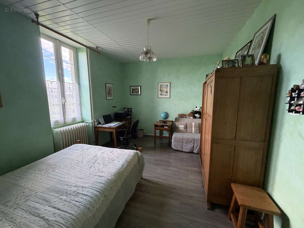 Maison à SAINT-GERMAIN-DES-FOSSES