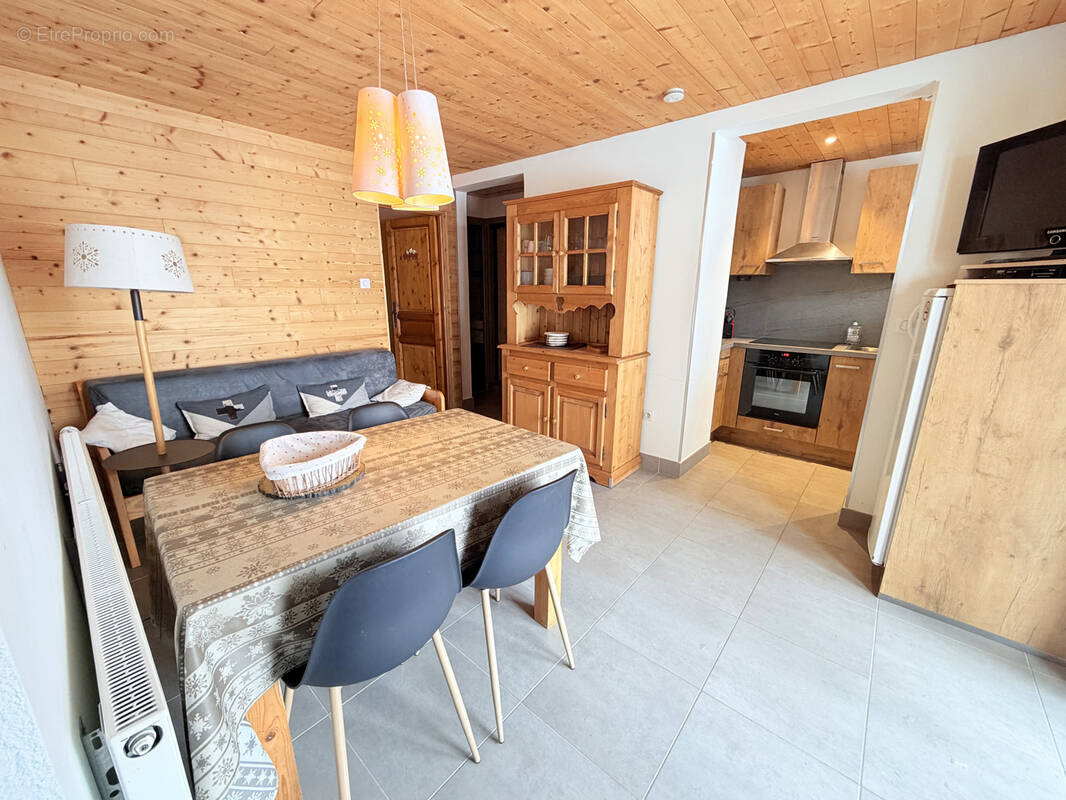 Appartement à ALBIEZ-MONTROND