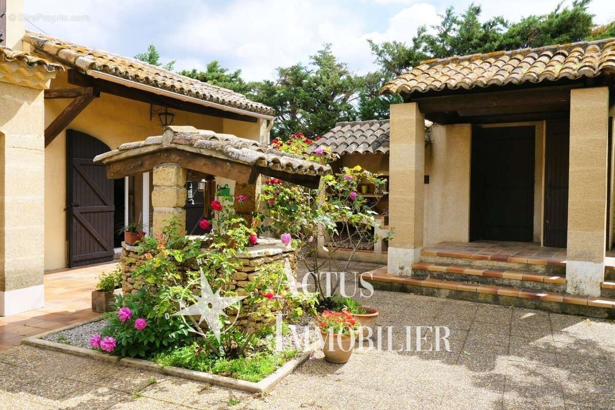 Maison à SALON-DE-PROVENCE