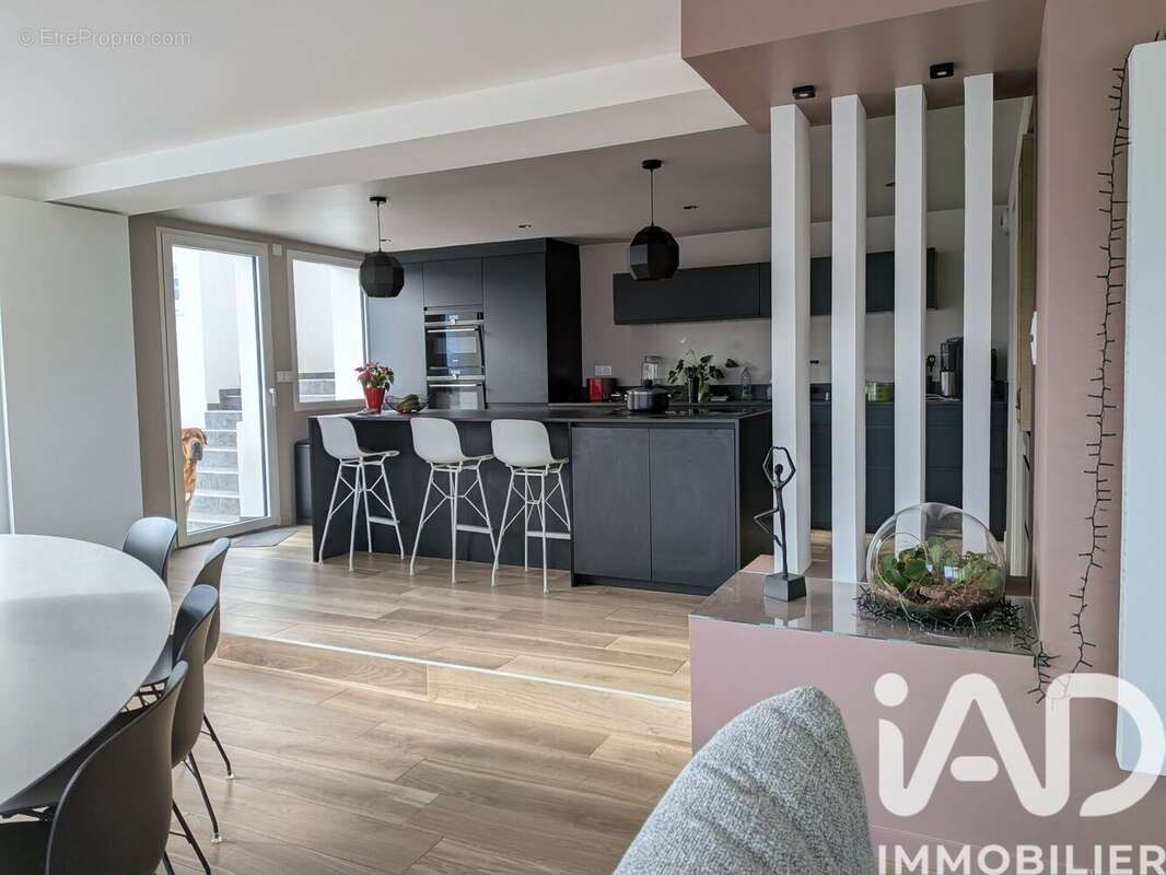 Photo 8 - Maison à VARCES-ALLIERES-ET-RISSET