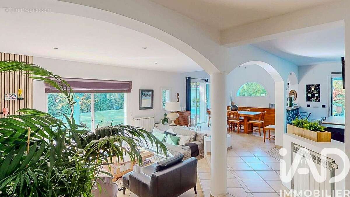Photo 3 - Maison à BASSUSSARRY