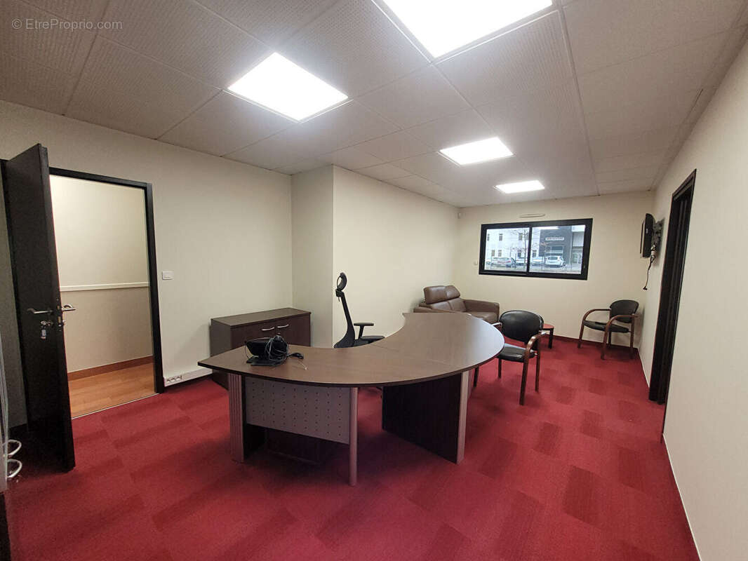 Commerce à HAUTE-GOULAINE