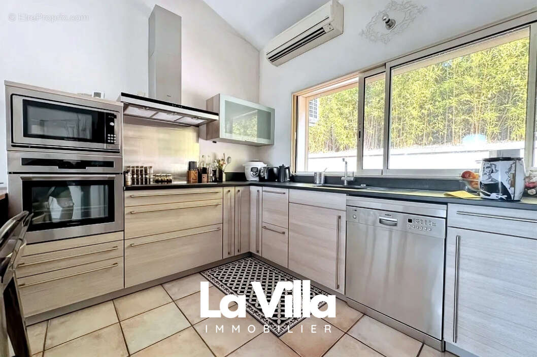 Maison à BELLEGARDE