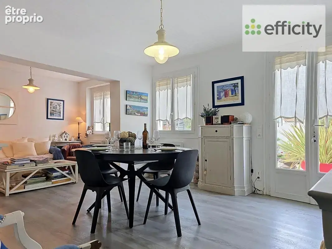 Maison 125 m² à Saint-Martin-De-Re  - photo 5
