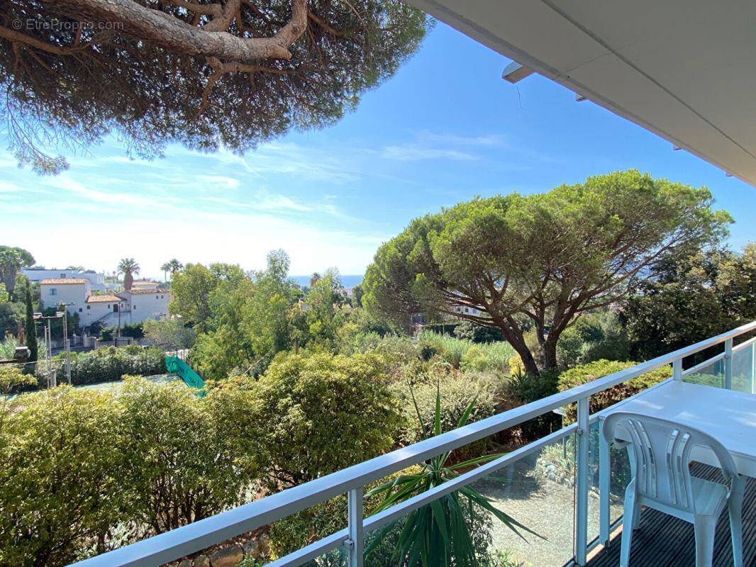 Appartement à LE CANNET