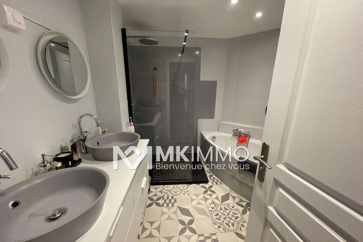 Appartement à CAGNES-SUR-MER