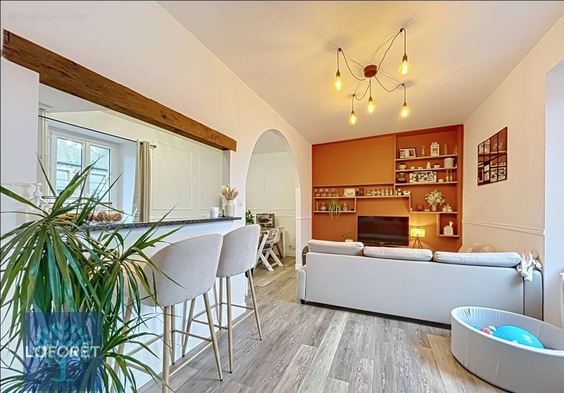 Appartement à FOUGERES