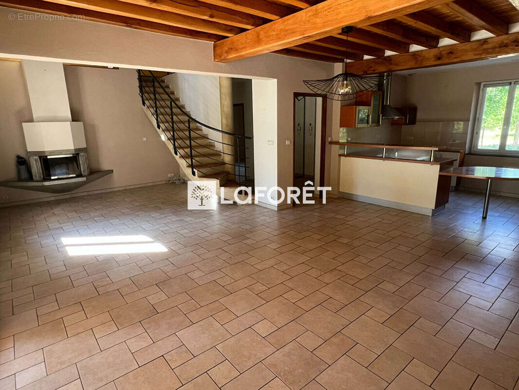 Maison à SAINT-GAUZENS