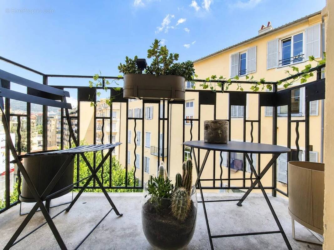 Appartement à NICE