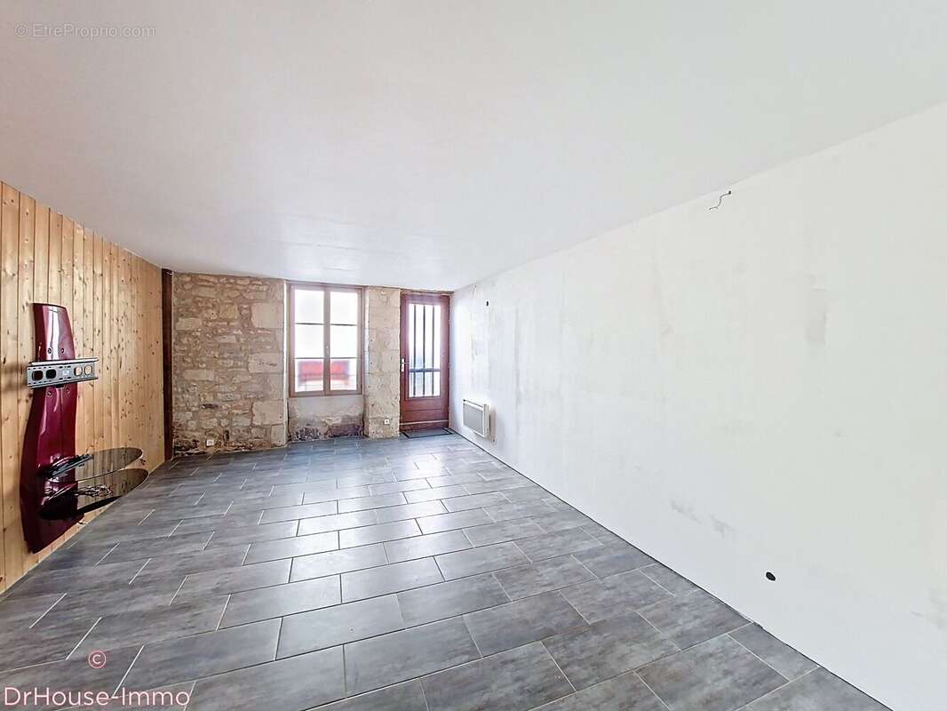 Maison 106 m² à Saint-Maixent-L'ecole  - photo 15