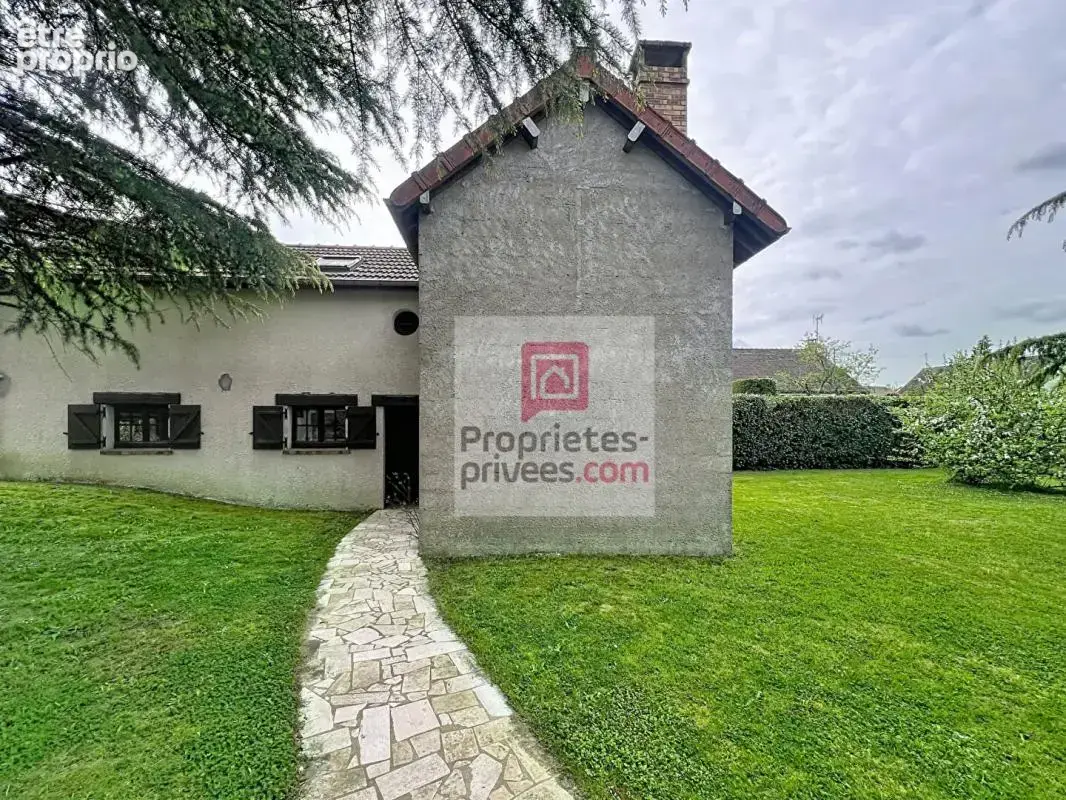 Maison à LE PERRAY-EN-YVELINES