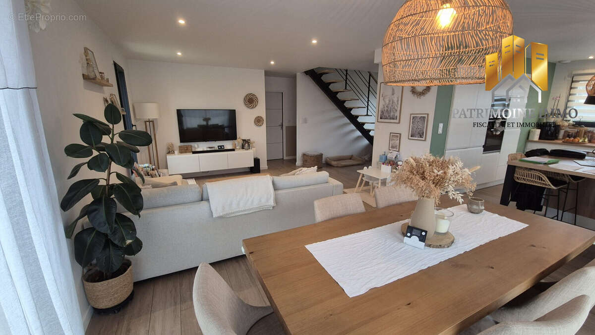 Maison 118 m² à Laigne-En-Belin  - photo 4