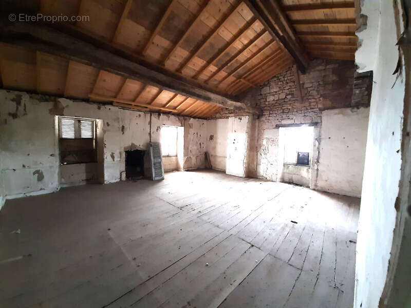 Maison à FONTENAY-LE-COMTE