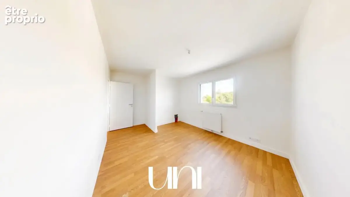 Maison T6 132 m2, sur terrain de 400 m2 Longues-Sur-Mer - photo 13