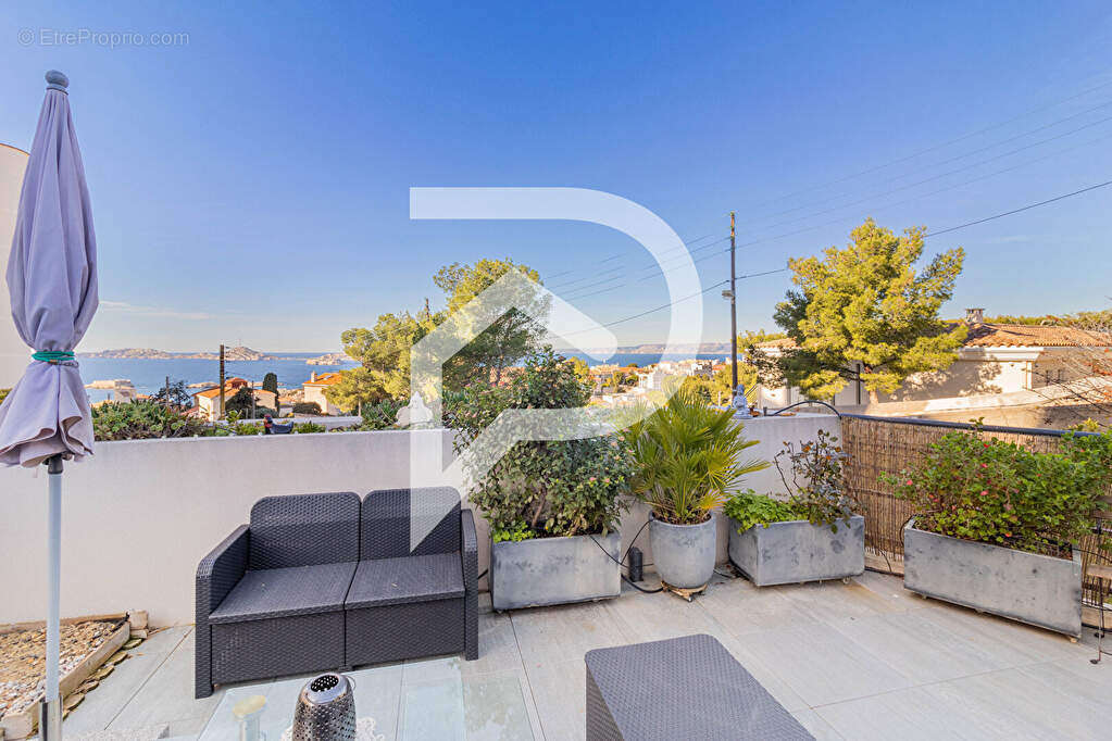 Appartement à MARSEILLE-7E