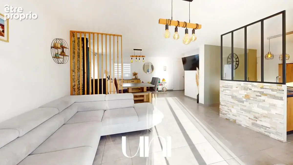 Maison de 5 pièces de 114m2 avec garage - BELLENGREVILLE - photo 8