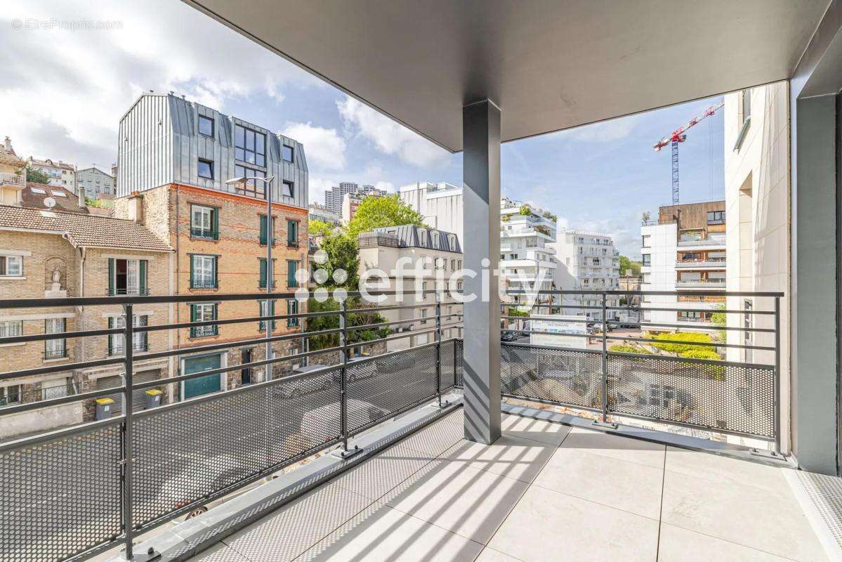 Appartement à ISSY-LES-MOULINEAUX