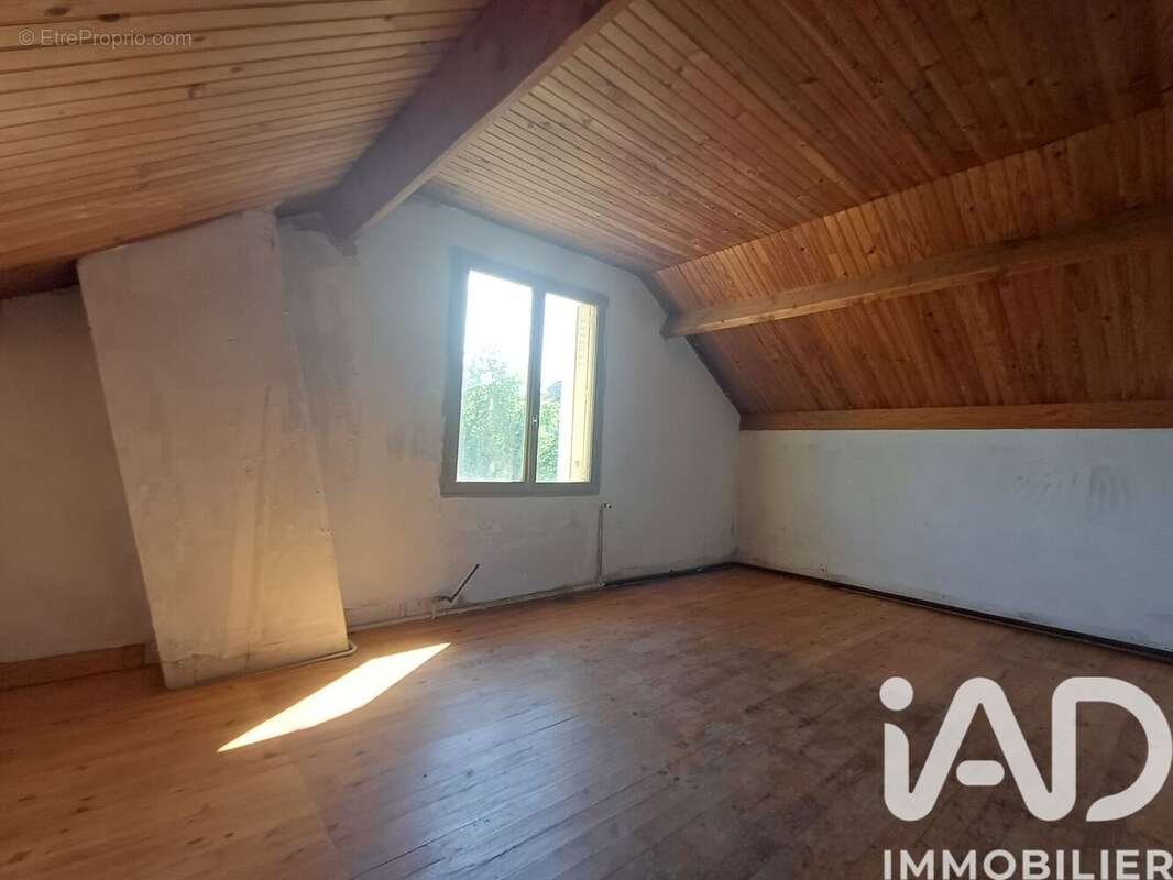 Photo 9 - Maison à VILLEBLEVIN