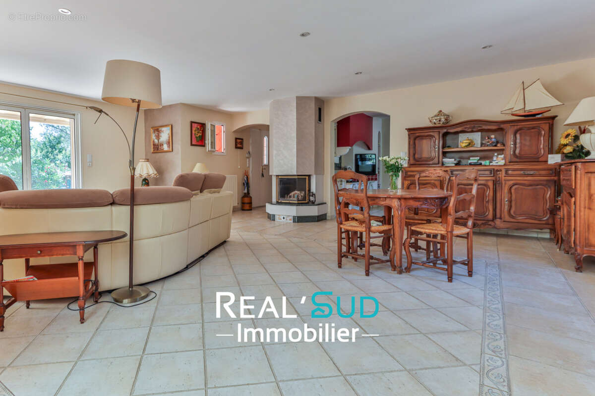 Maison à MARSEILLE-9E