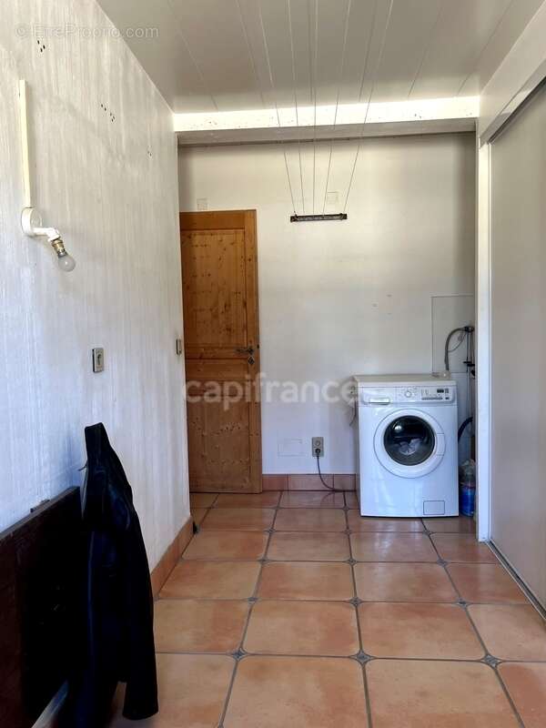 Jolie maison de campagne (320 m2, 9 pièces, 5 chambres) à vendre, sur terrain de 8500 m2, à dix minutes d'Auch (32) - photo 38